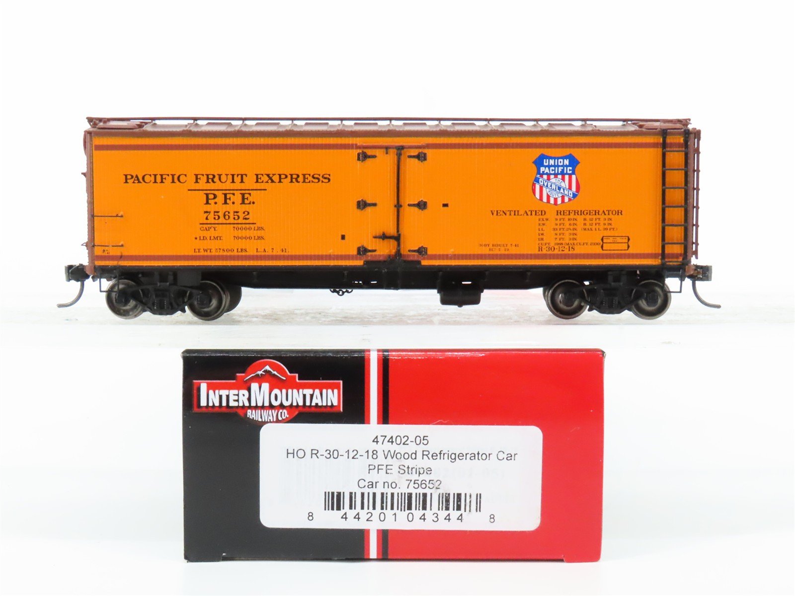 HO Scale InterMountain 47402-05 SP UP PFE Pacific Fruit Express Reefer #75652
