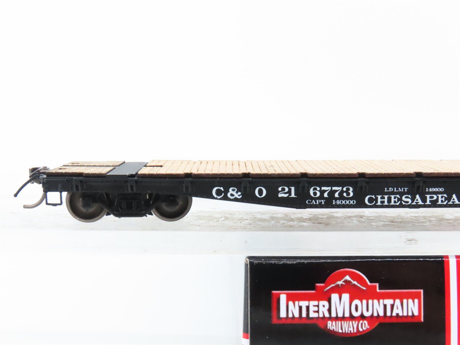 HO Scale InterMountain 48712-11 C&O Chesapeake & Ohio 53' 6