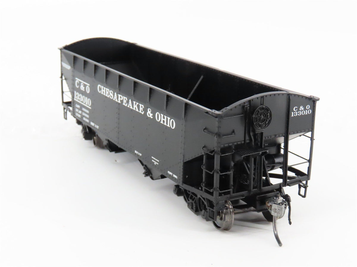 HO Scale InterMountain 47155-07* C&amp;O Chesapeake &amp; Ohio 2-Bay Hopper #133010