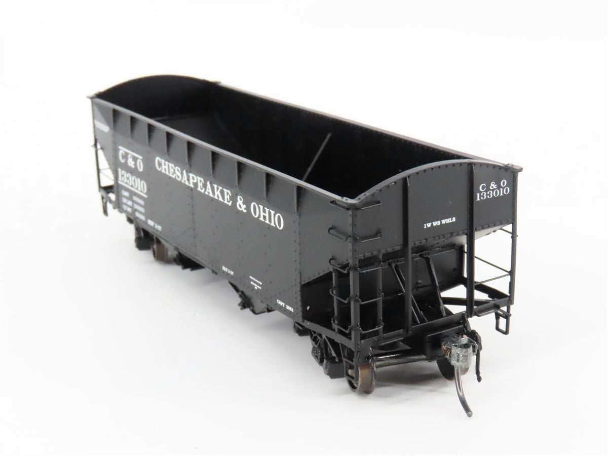 HO Scale InterMountain 47155-07* C&amp;O Chesapeake &amp; Ohio 2-Bay Hopper #133010