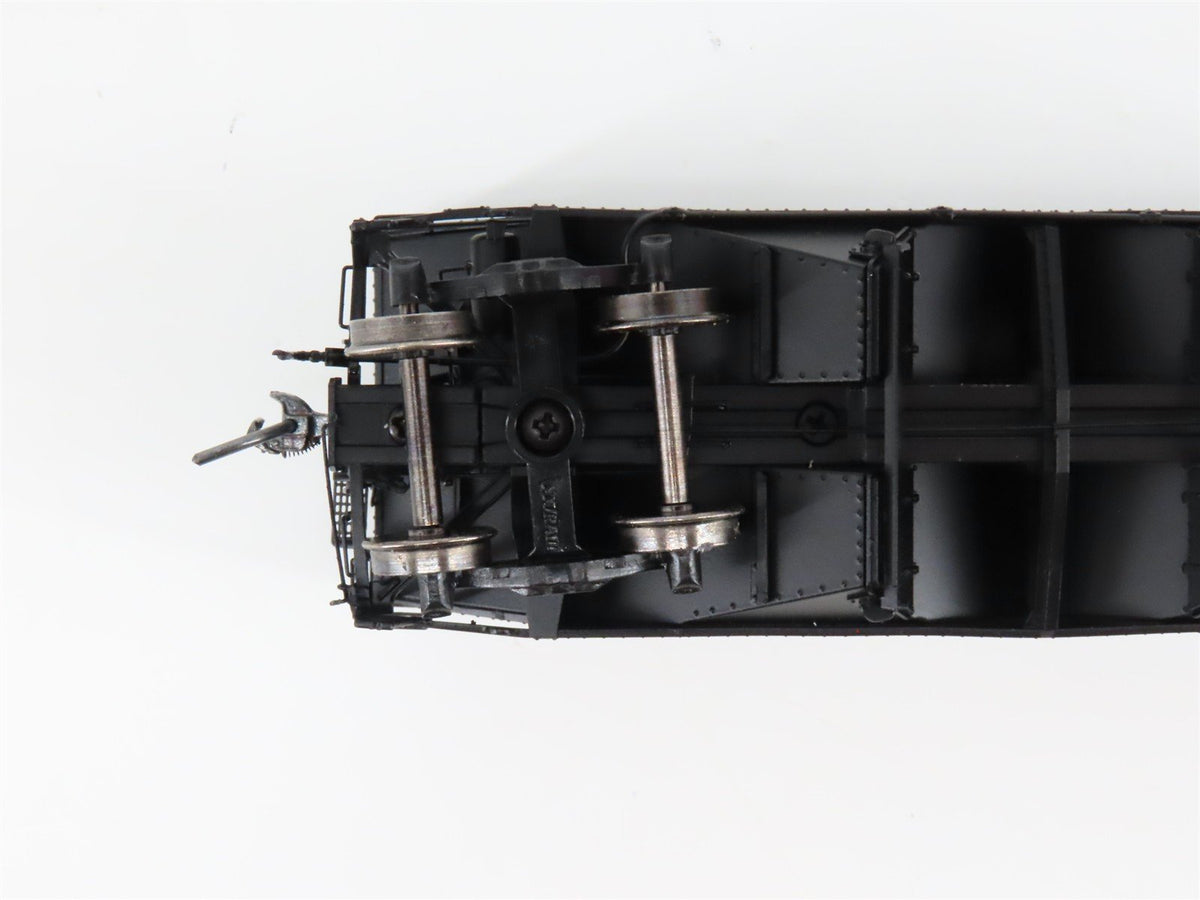 HO Scale InterMountain 47155-07* C&amp;O Chesapeake &amp; Ohio 2-Bay Hopper #133010