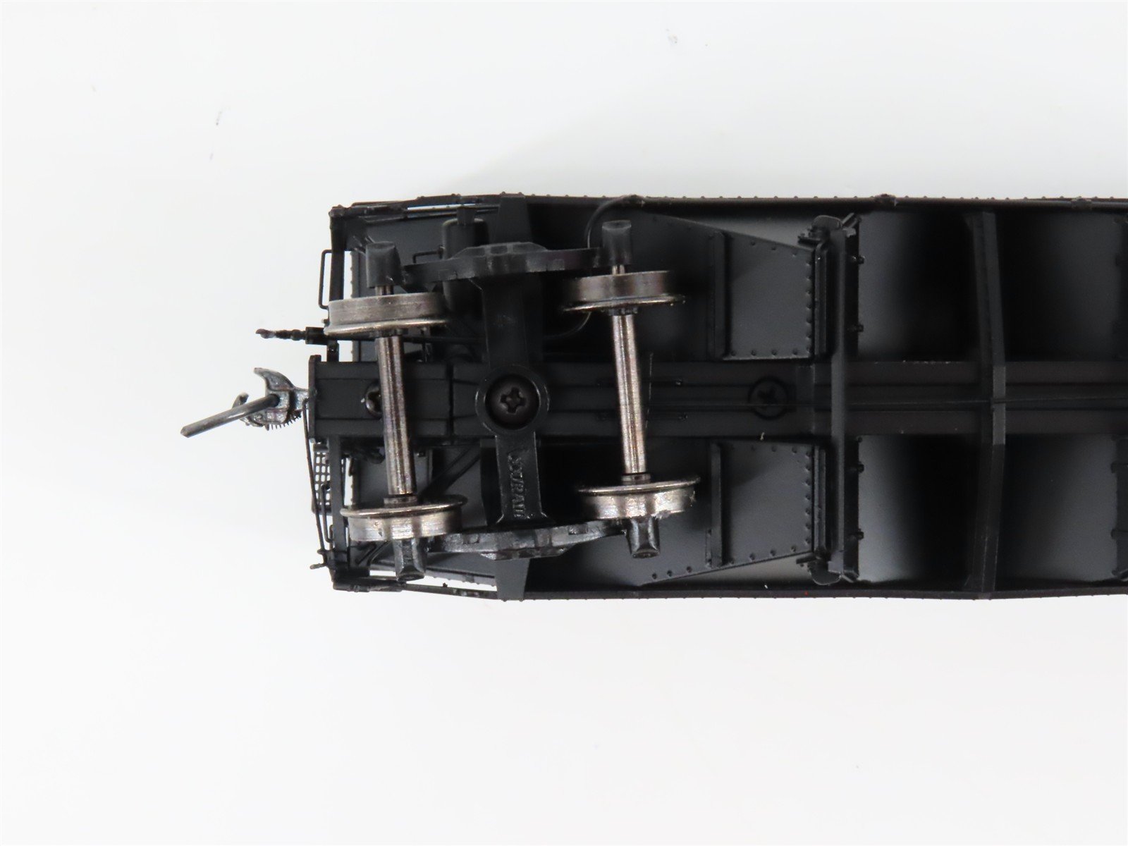 HO Scale InterMountain 47155-07* C&O Chesapeake & Ohio 2-Bay Hopper #133010