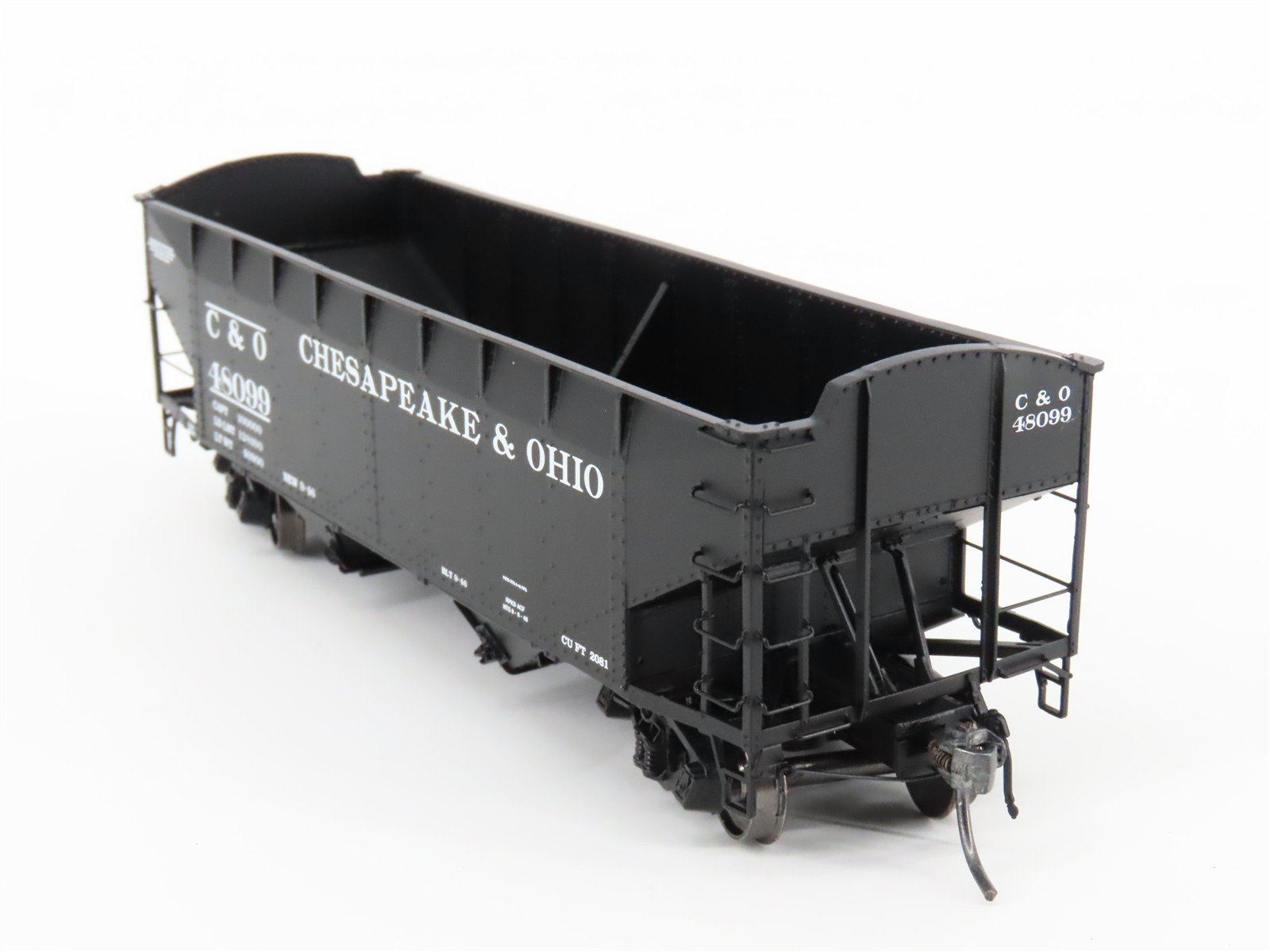 HO Scale InterMountain 47172-06* C&O Chesapeake & Ohio 2-Bay Hopper #48099