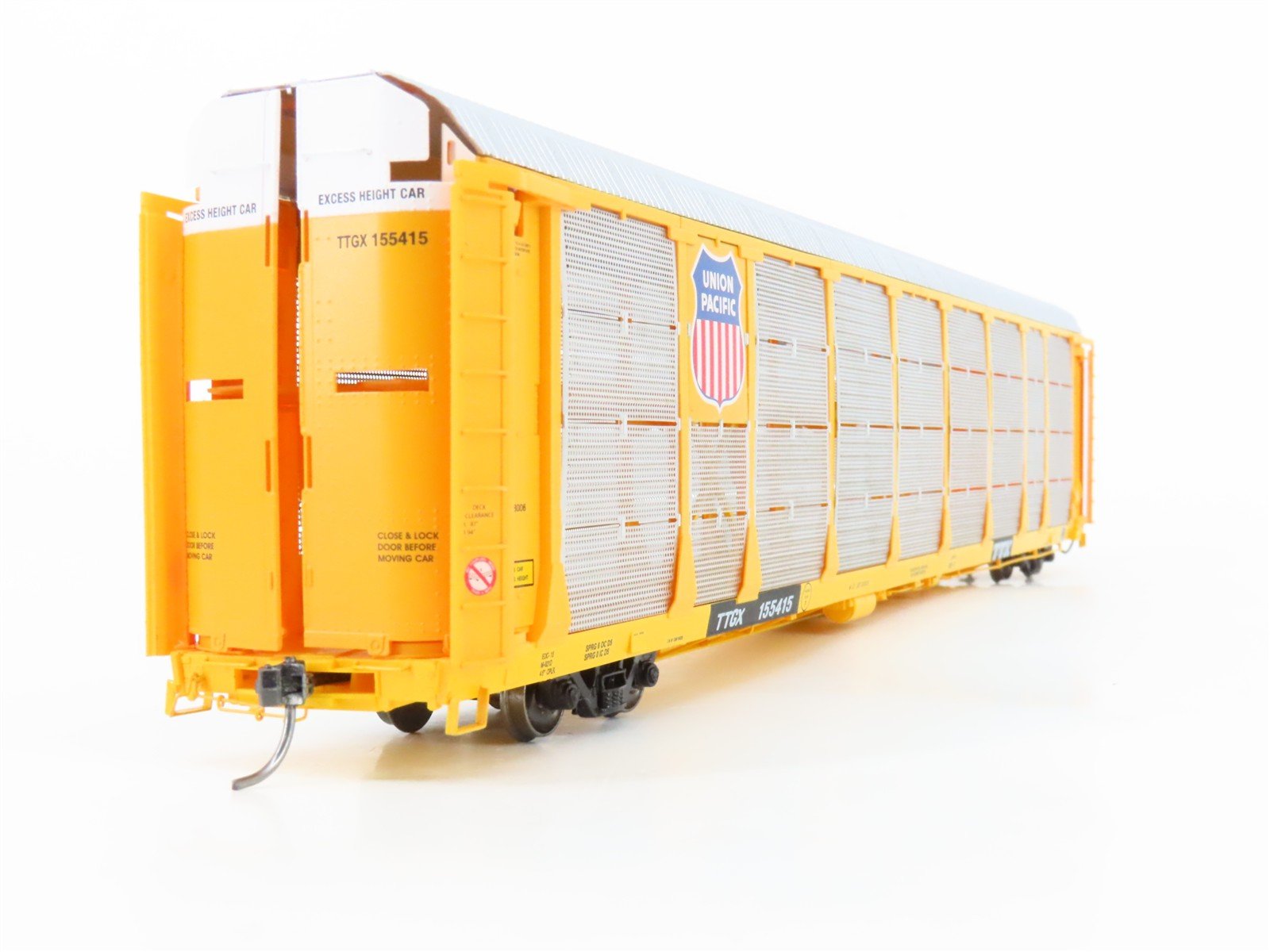 HO Scale InterMountain 45258-06 TTGX UP Union Pacific Bi-Level Auto Rack #155415
