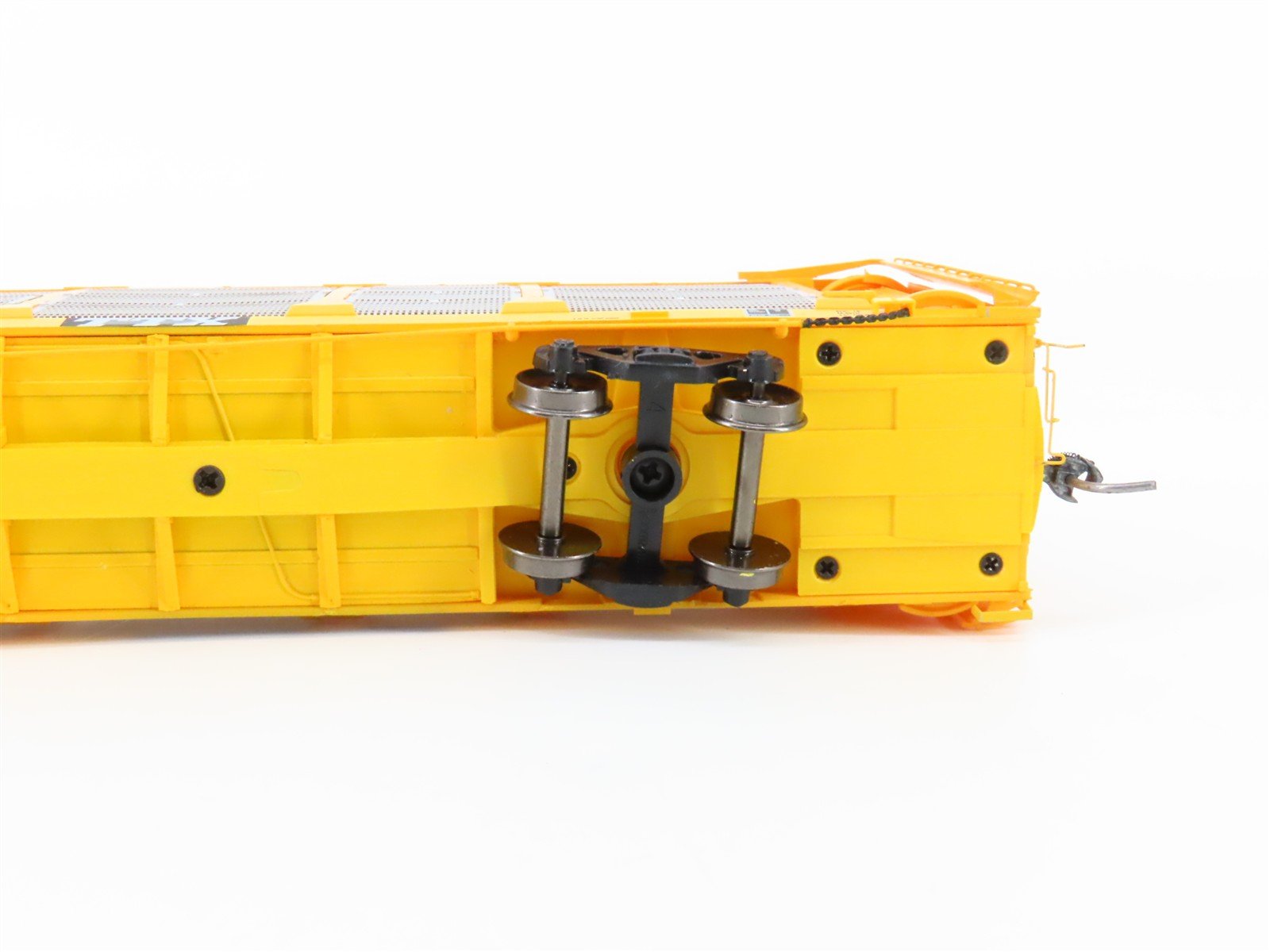 HO Scale InterMountain 45258-06 TTGX UP Union Pacific Bi-Level Auto Rack #155415