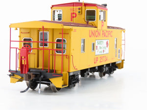 HO Athearn Genesis ATHG79137 UP Union Pacific CA-10 Caboose #25724 w/ Lights