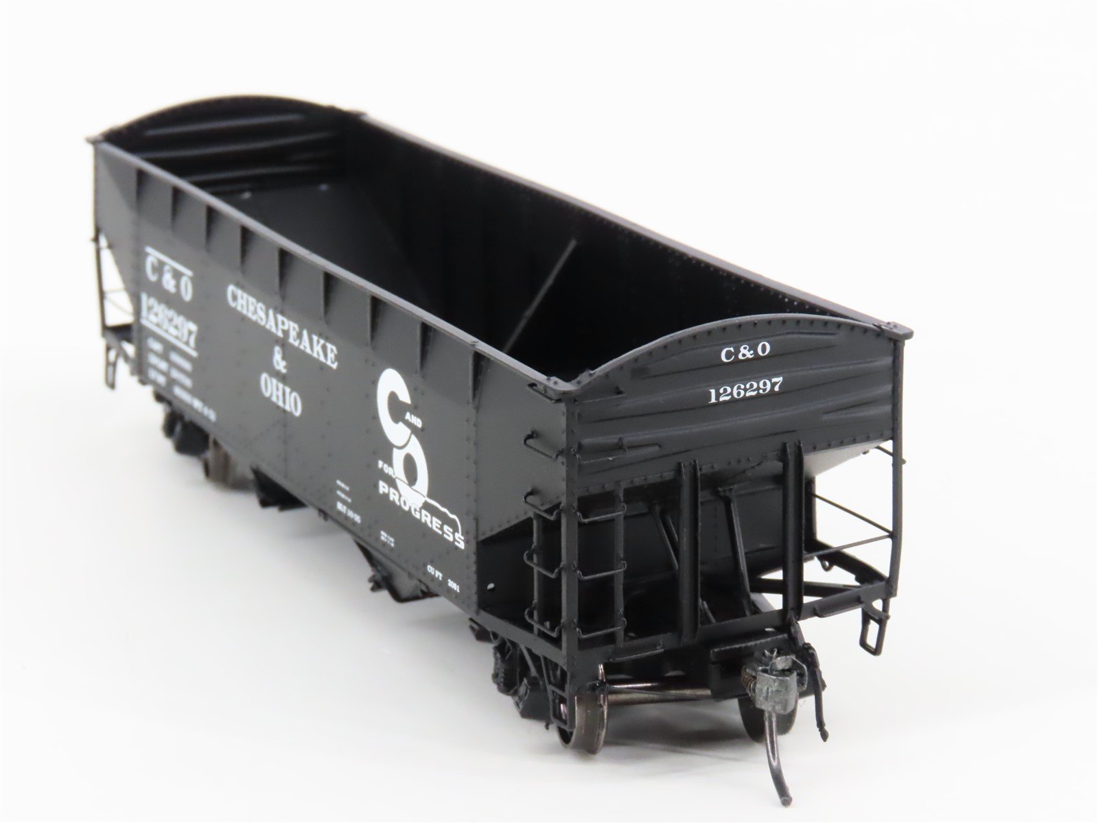 HO Scale Intermountain 47170-03 C&O Chesapeake & Ohio 2-Bay Open Hopper #126297