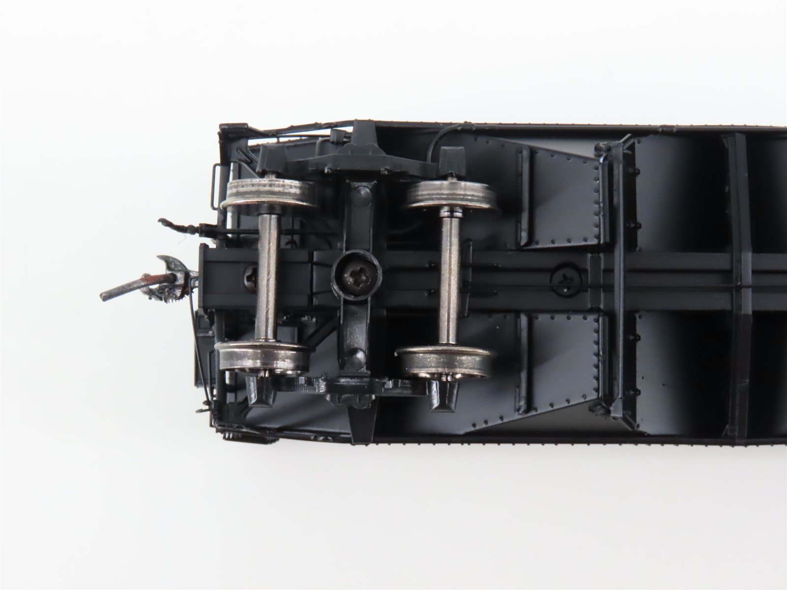 HO Scale Intermountain 47170-03 C&O Chesapeake & Ohio 2-Bay Open Hopper #126297