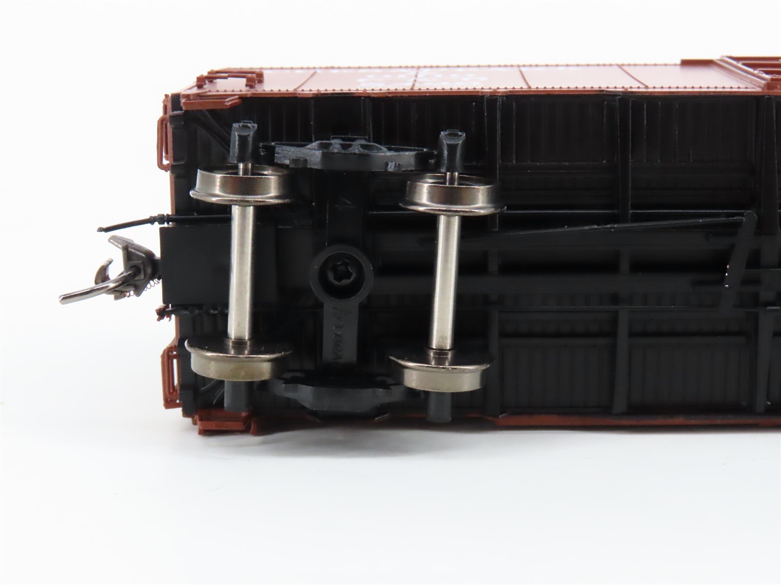 HO Scale Intermountain 45794-06 C&O Chesapeake & Ohio 40' Boxcar #5496