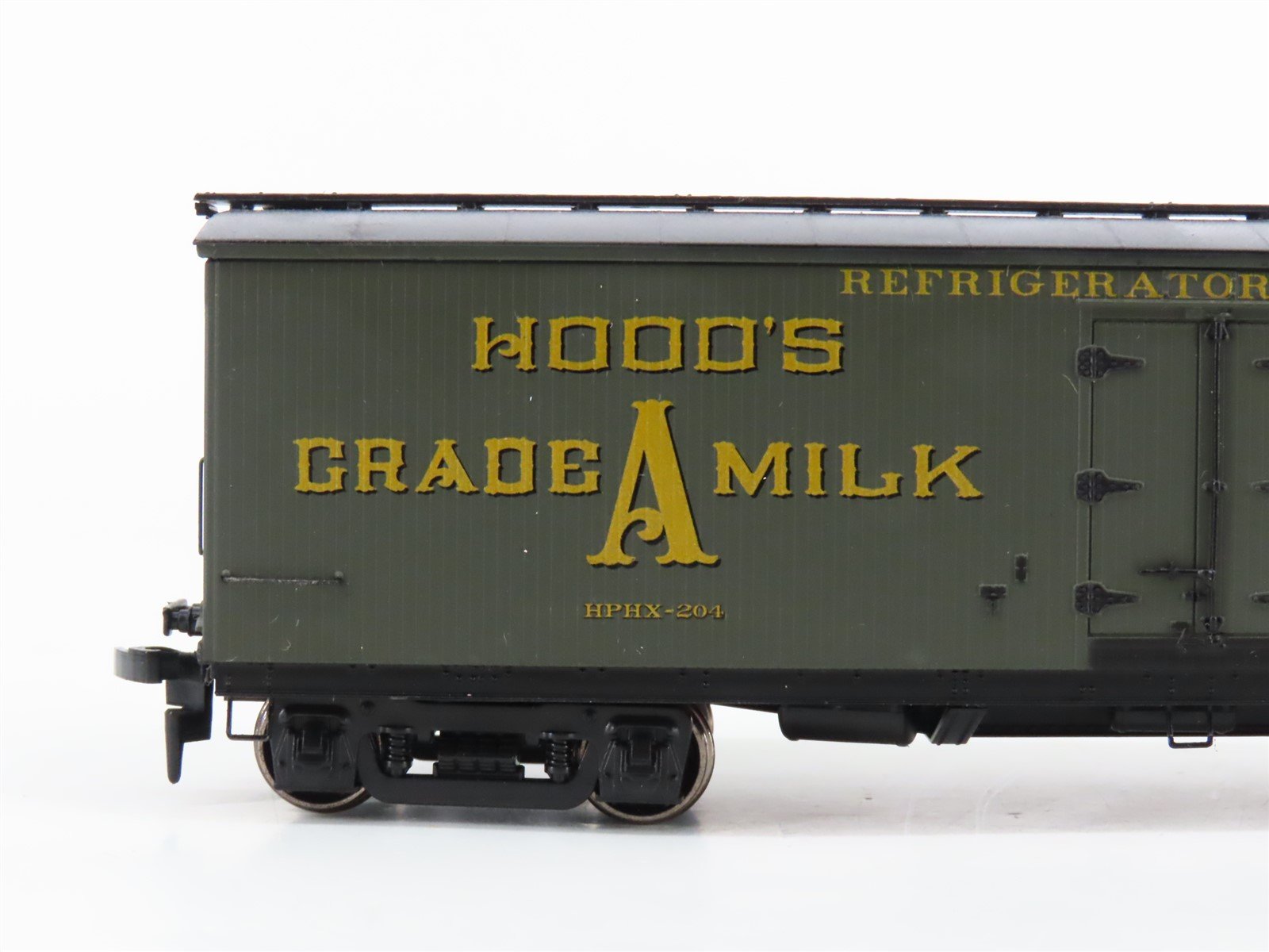 HO Scale Intermountain HPHX H.P.Hood & Sons Milk Dairy Express 40' Boxcar #204