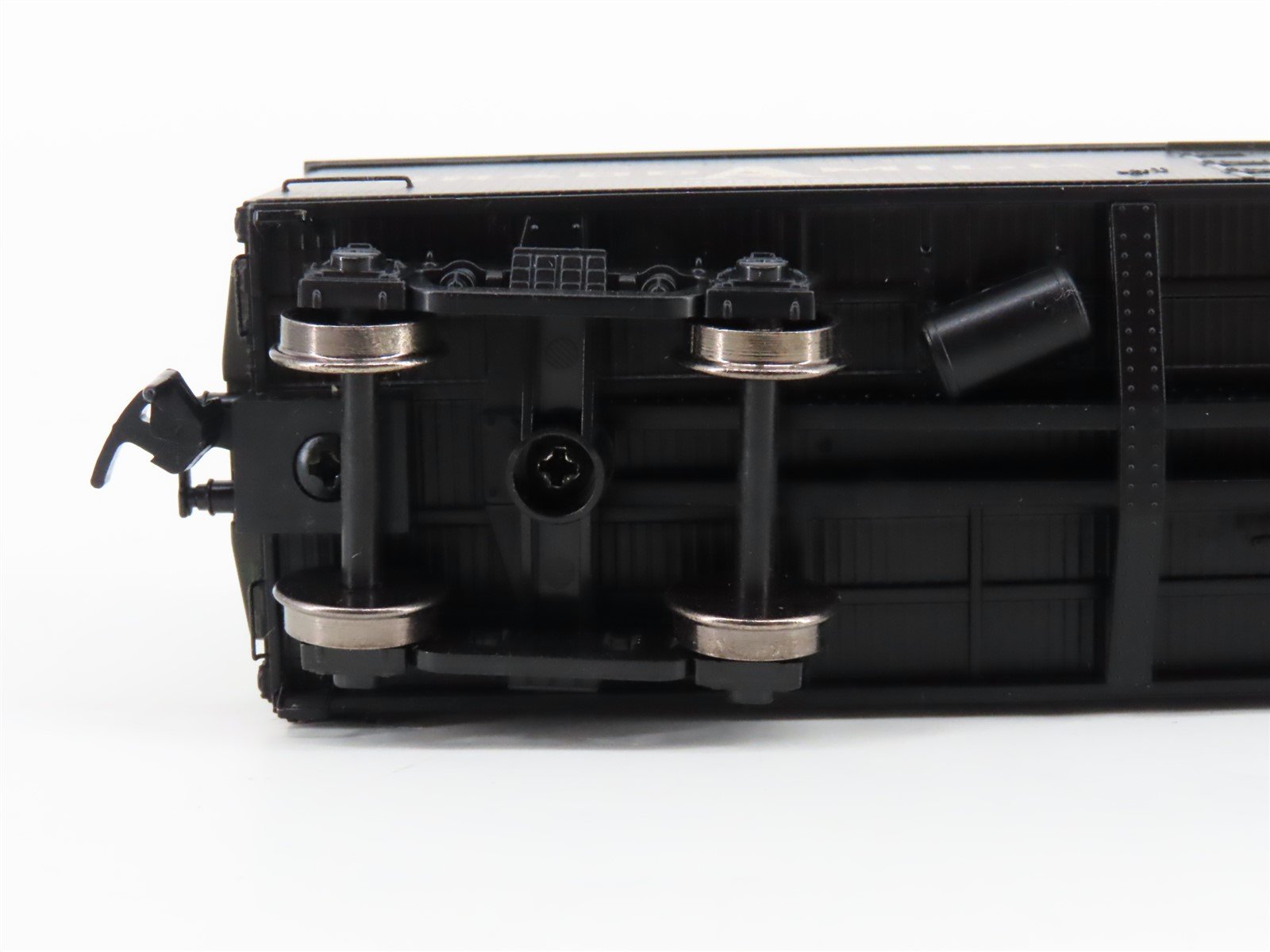 HO Scale Intermountain HPHX H.P.Hood & Sons Milk Dairy Express 40' Boxcar #204