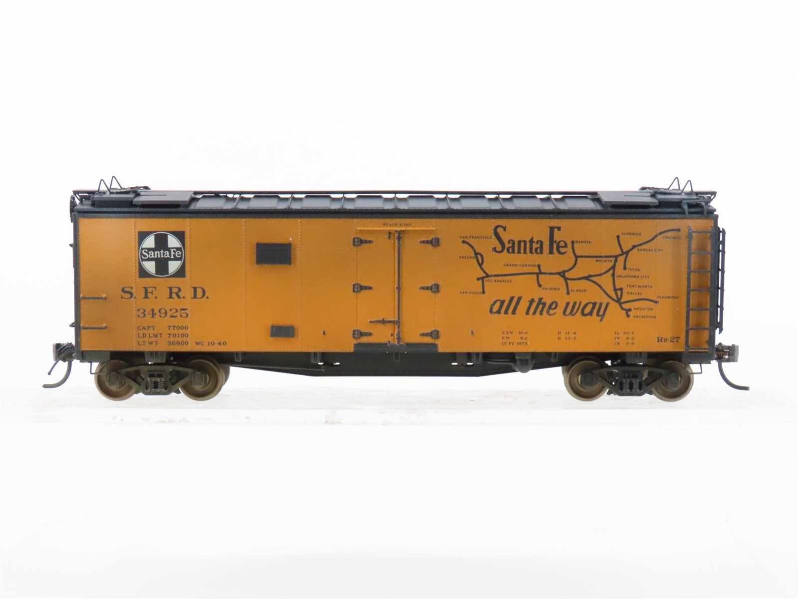 HO Intermountain SFRD Santa Fe 40' "All The Way" Reefer Car #34925 Weathered