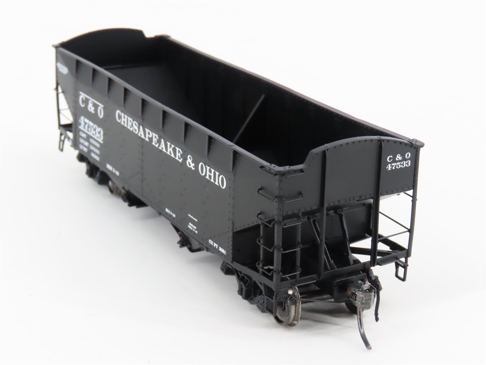 HO Scale Intermountain 47172-01 C&O Chesapeake & Ohio 2-Bay Open Hopper #47533