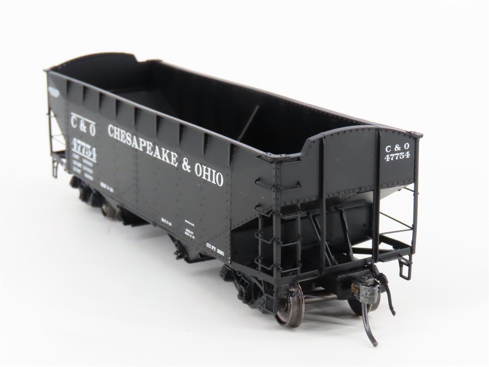 HO Scale Intermountain 47172-03 C&O Chesapeake & Ohio 2-Bay Open Hopper #47754