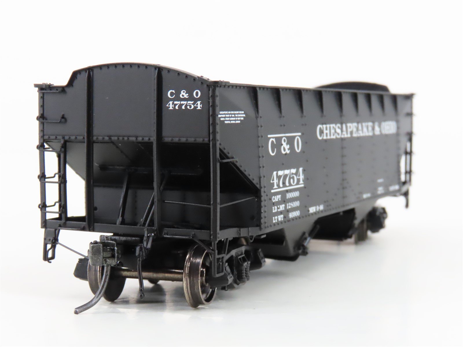 HO Scale Intermountain 47172-03 C&O Chesapeake & Ohio 2-Bay Open Hopper #47754
