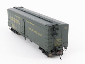 HO Scale Intermountain 48210-01 GPEX Farmers of New England 40' Reefer Car #1040