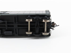 HO Scale Intermountain 48210-01 GPEX Farmers of New England 40' Reefer Car #1040