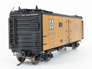 HO Intermountain 46106-28 SFRD Santa Fe 40' Reefer Car #34932 Weathered
