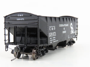 HO Scale Intermountain 47170-05 C&O Chesapeake & Ohio 2-Bay Open Hopper #126471