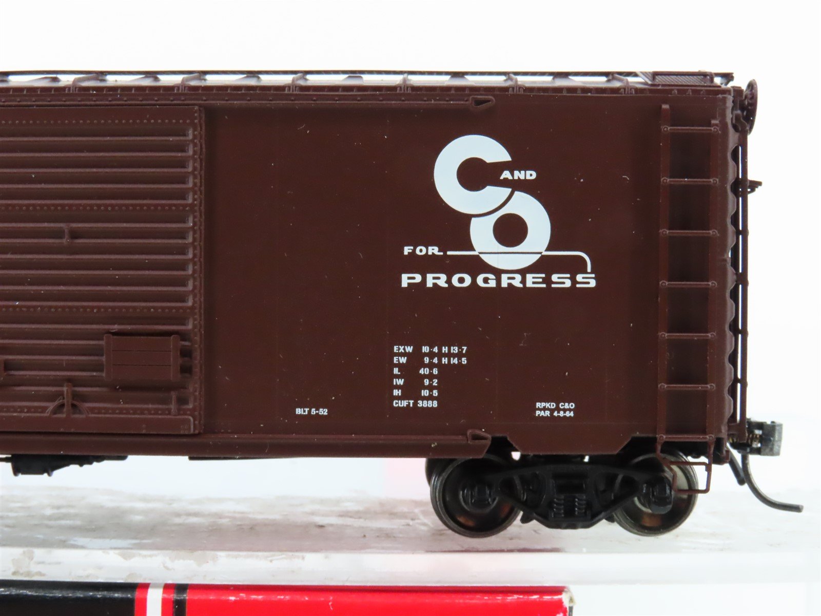 HO Scale Intermountain 45455-02 C&O Chesapeake & Ohio 40' PS-1 Boxcar #18243