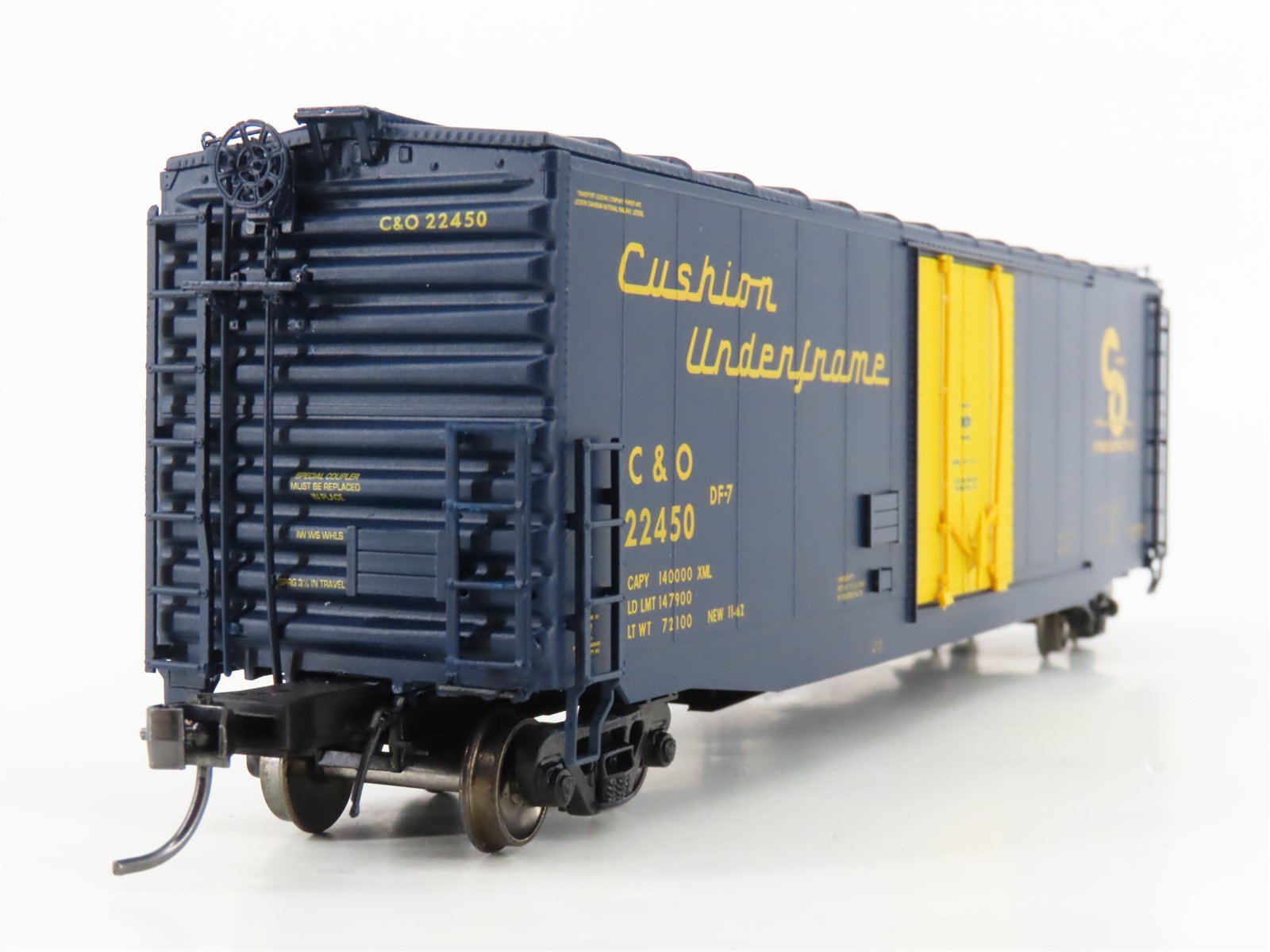 HO Scale Intermountain 45957-01 C&O Chesapeake & Ohio PS-1 50' Boxcar #22450