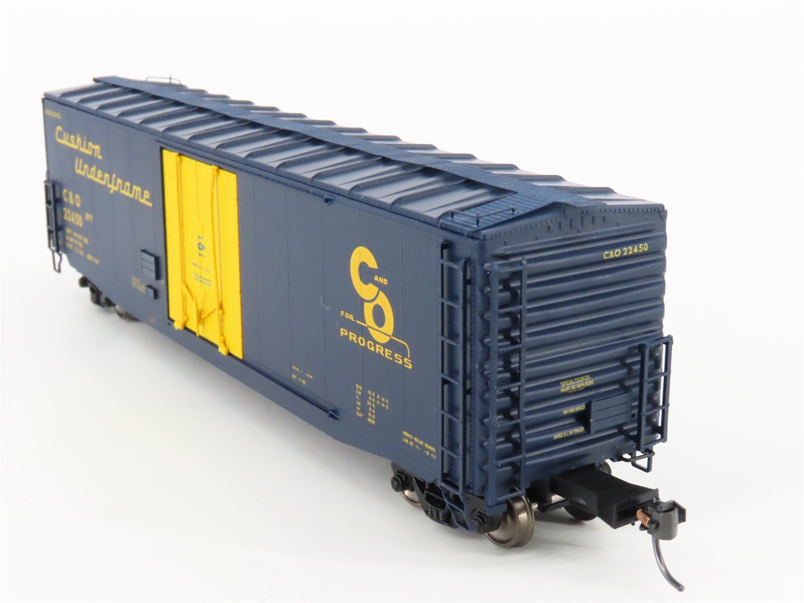 HO Scale Intermountain 45957-01 C&O Chesapeake & Ohio PS-1 50' Boxcar #22450