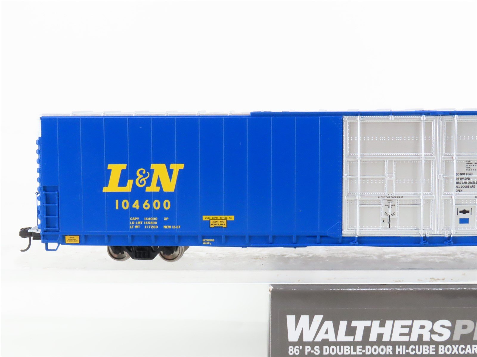 HO Scale Walthers Proto 920-102118 L&N Railway 86' P-S Hi-Cube Boxcar #104600