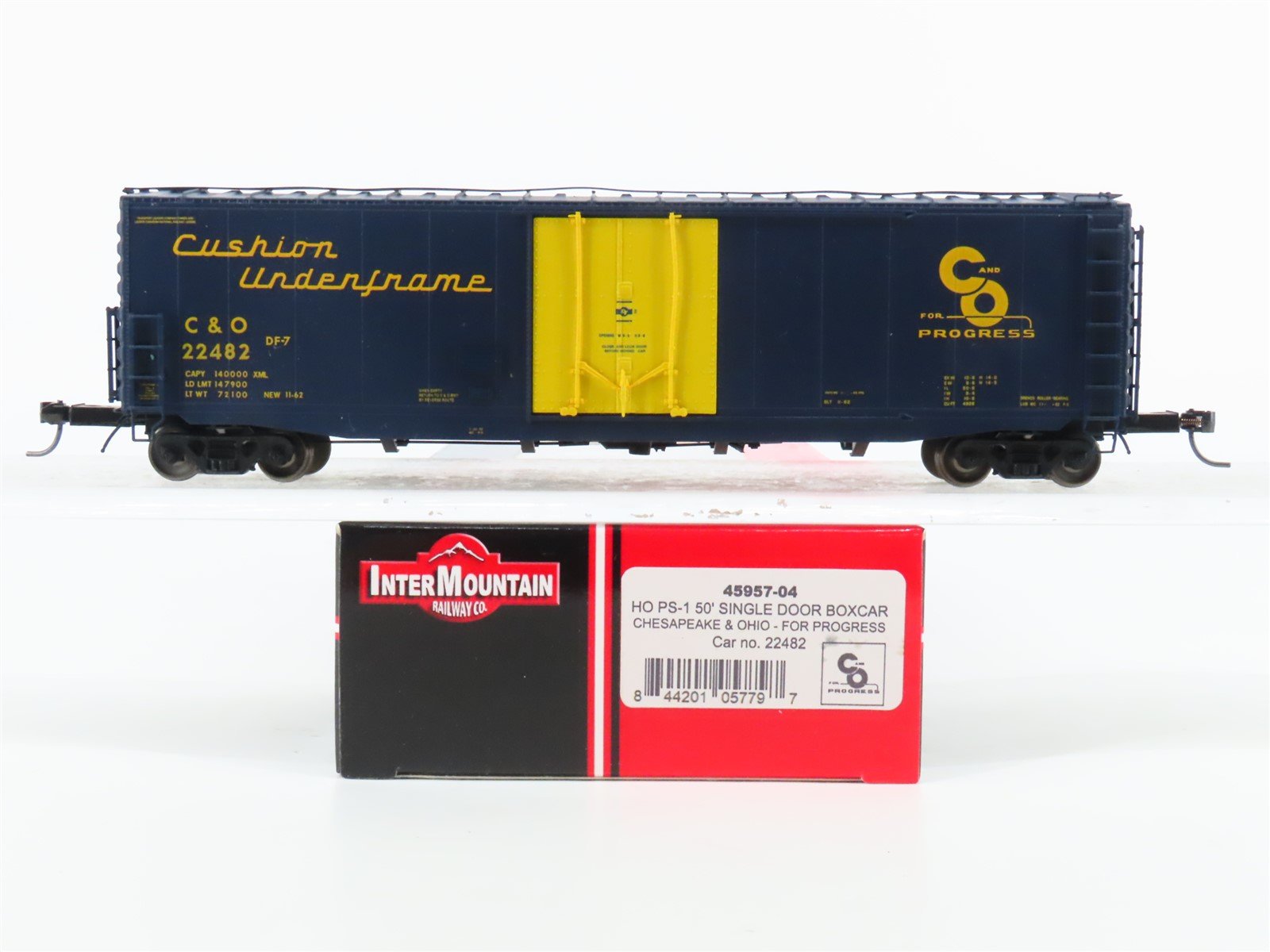 HO Scale Intermountain 45957-04 C&O Chesapeake & Ohio 50' PS-1 Boxcar #22482