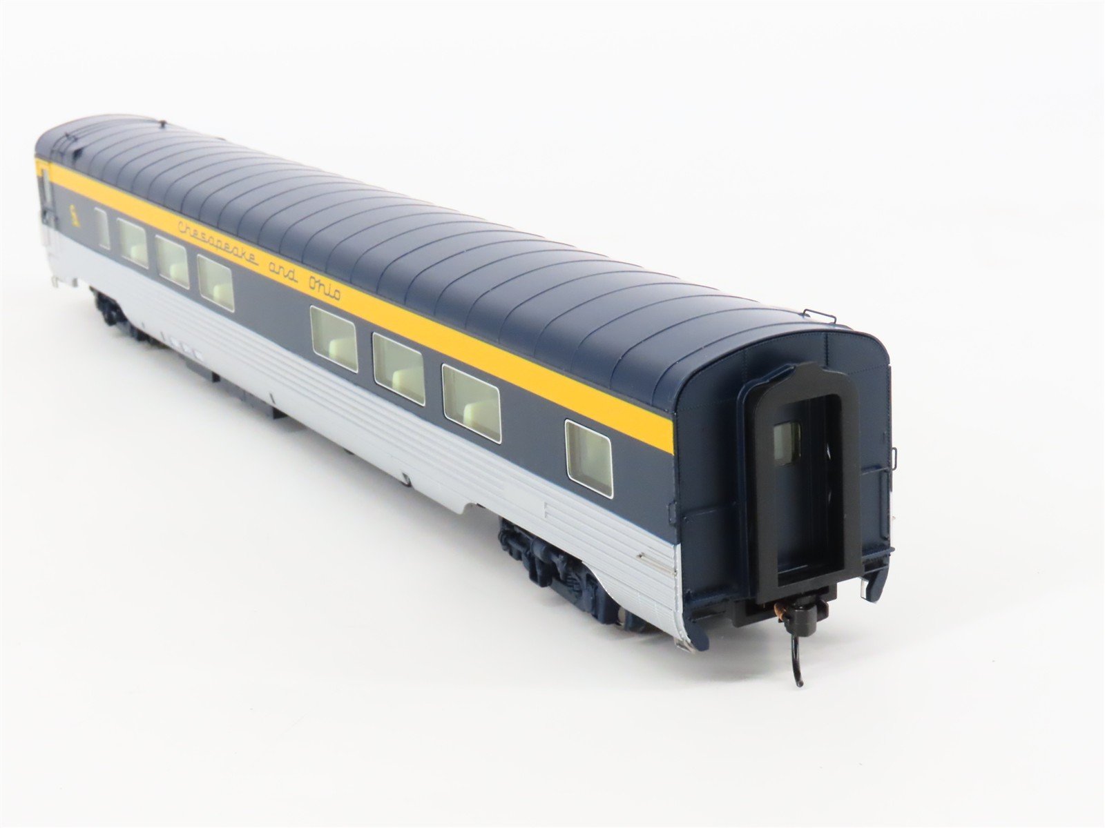 HO Walthers Proto 920-9362 C&O Chesapeake Ohio 85' 52-Seat Coach Passenger Car