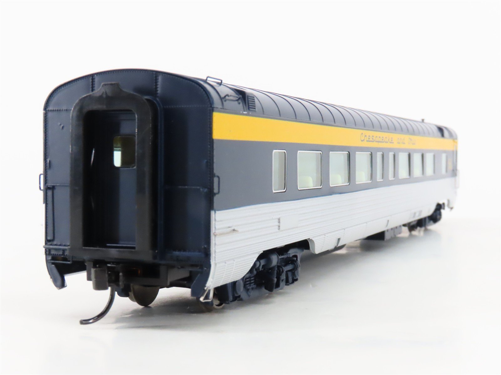 HO Walthers Proto 920-9362 C&O Chesapeake Ohio 85' 52-Seat Coach Passenger Car