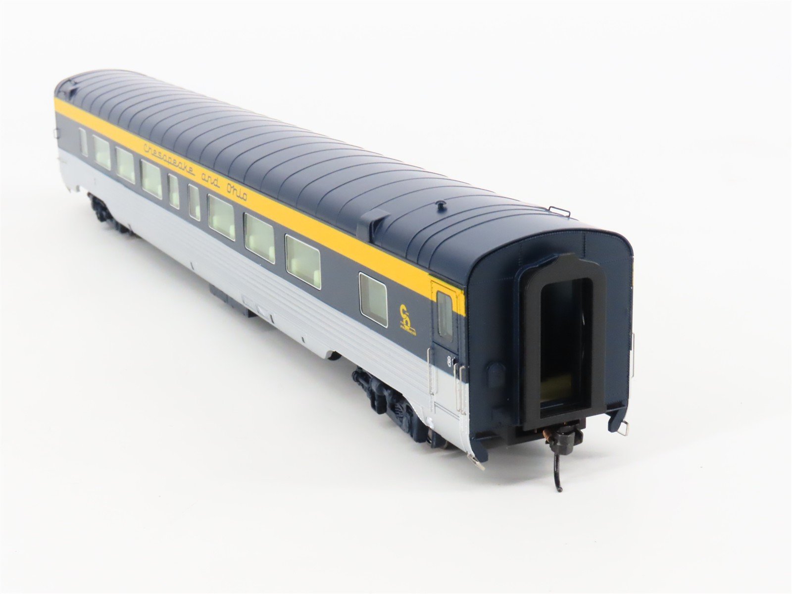 HO Walthers Proto 920-9362 C&O Chesapeake Ohio 85' 52-Seat Coach Passenger Car