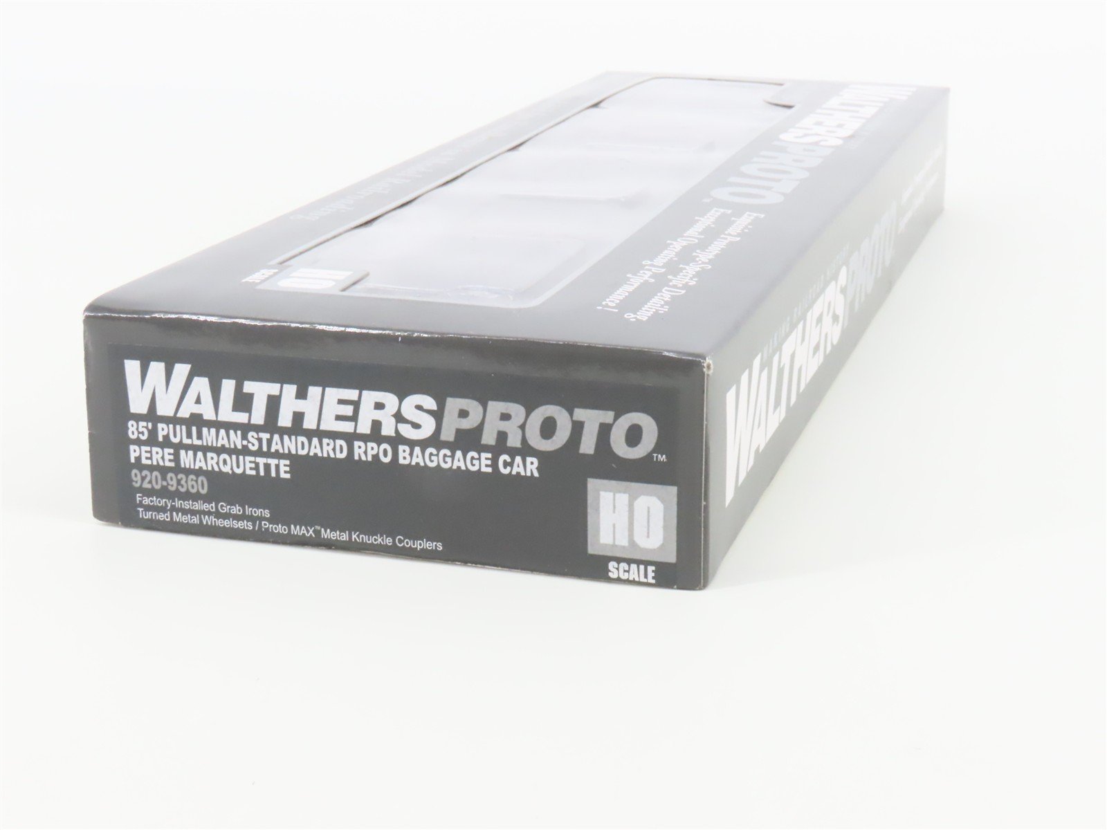 HO Walthers Proto 920-9360 PM Pere Marquette 85' RPO Baggage Passenger Car