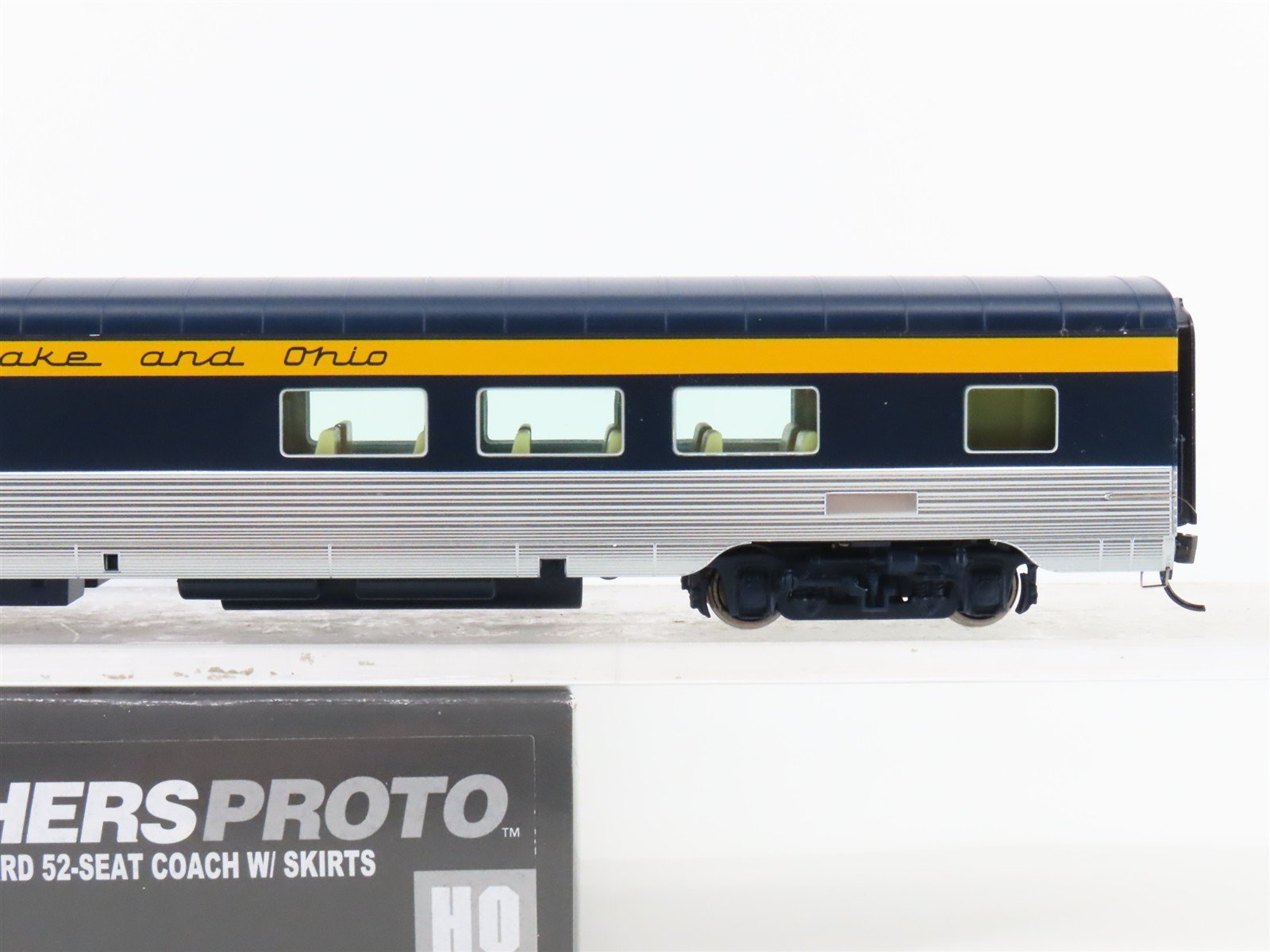HO Scale Walthers Proto 920-9362 C&O Chesapeake Ohio 85' Coach Passenger Car