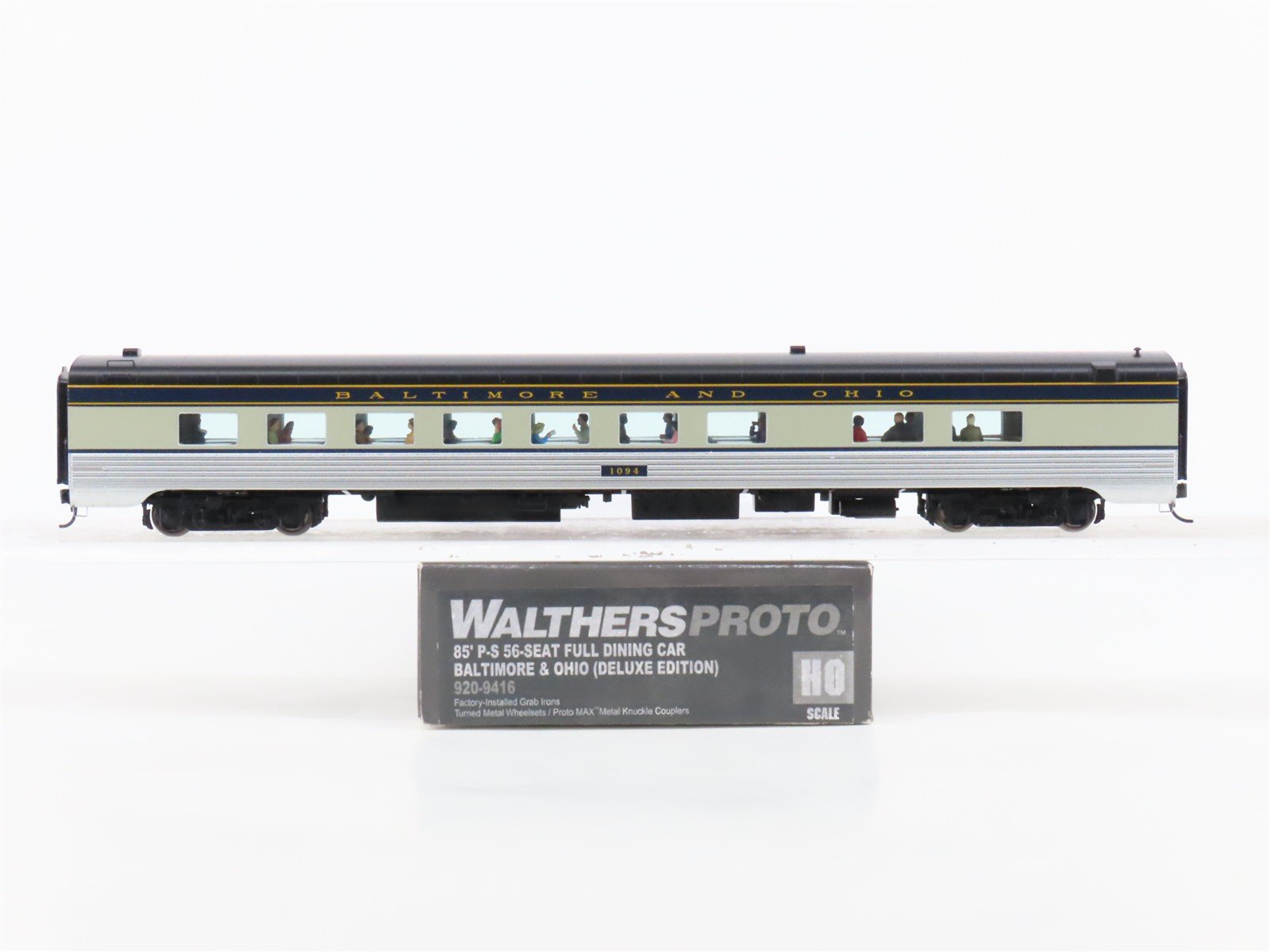 HO Scale Walthers Proto 920-9416 B&O Baltimore & Ohio 85' Dining Passenger Car