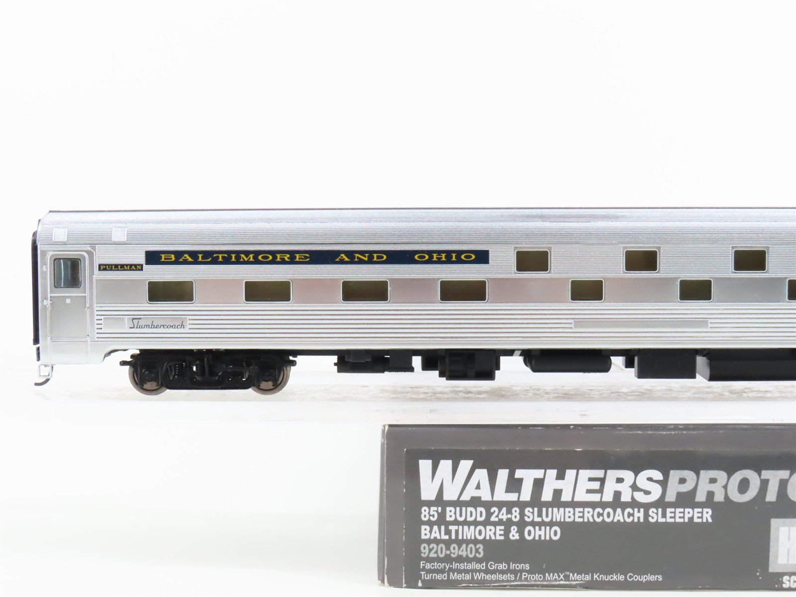 HO Walthers Proto 920-9403 B&O Baltimore & Ohio 85' Budd Slumbercoach Passenger
