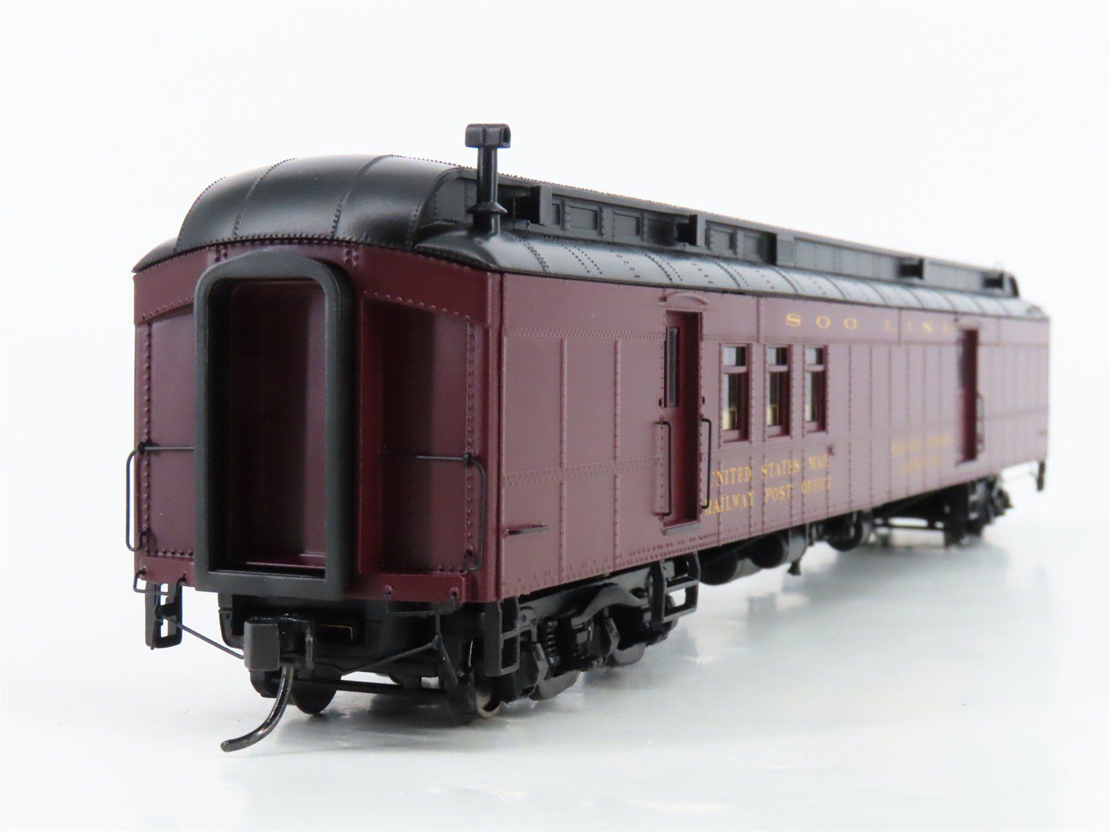 HO Walthers Proto 920-17407 SOO Line 70' Heavyweight RPO-Baggage Passenger Car
