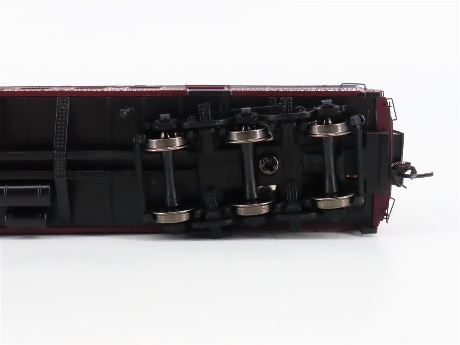 HO Walthers Proto 920-17407 SOO Line 70' Heavyweight RPO-Baggage Passenger Car