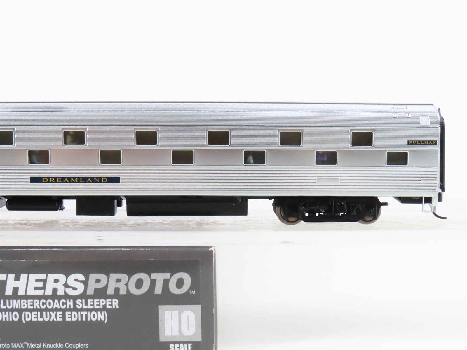 HO Walthers Proto 920-9413 B&O Budd 85' 24-8 Slumbercoach Passenger 