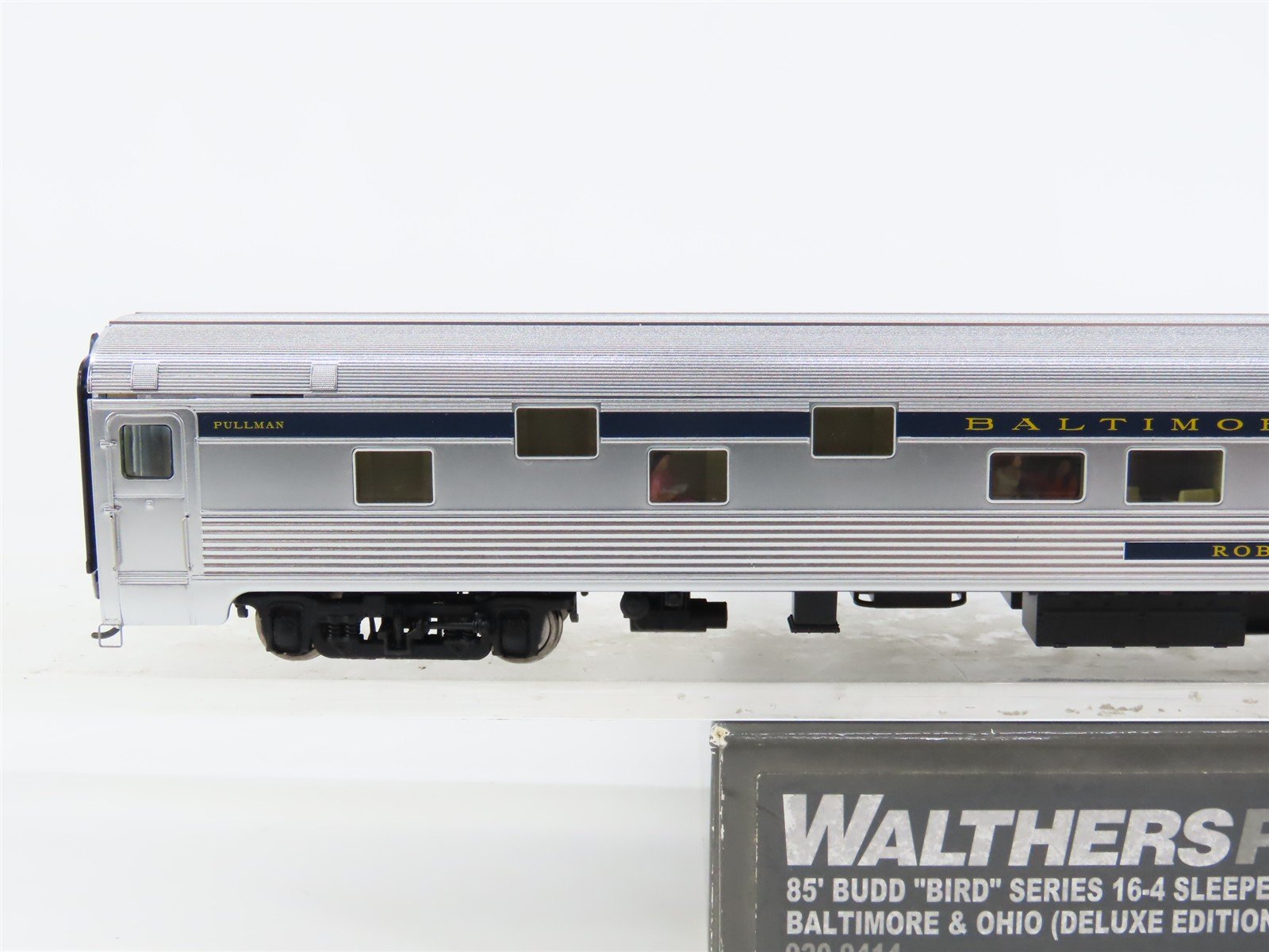 HO Walthers Proto 920-9414 B&O Budd 85' Sleeper Passenger 