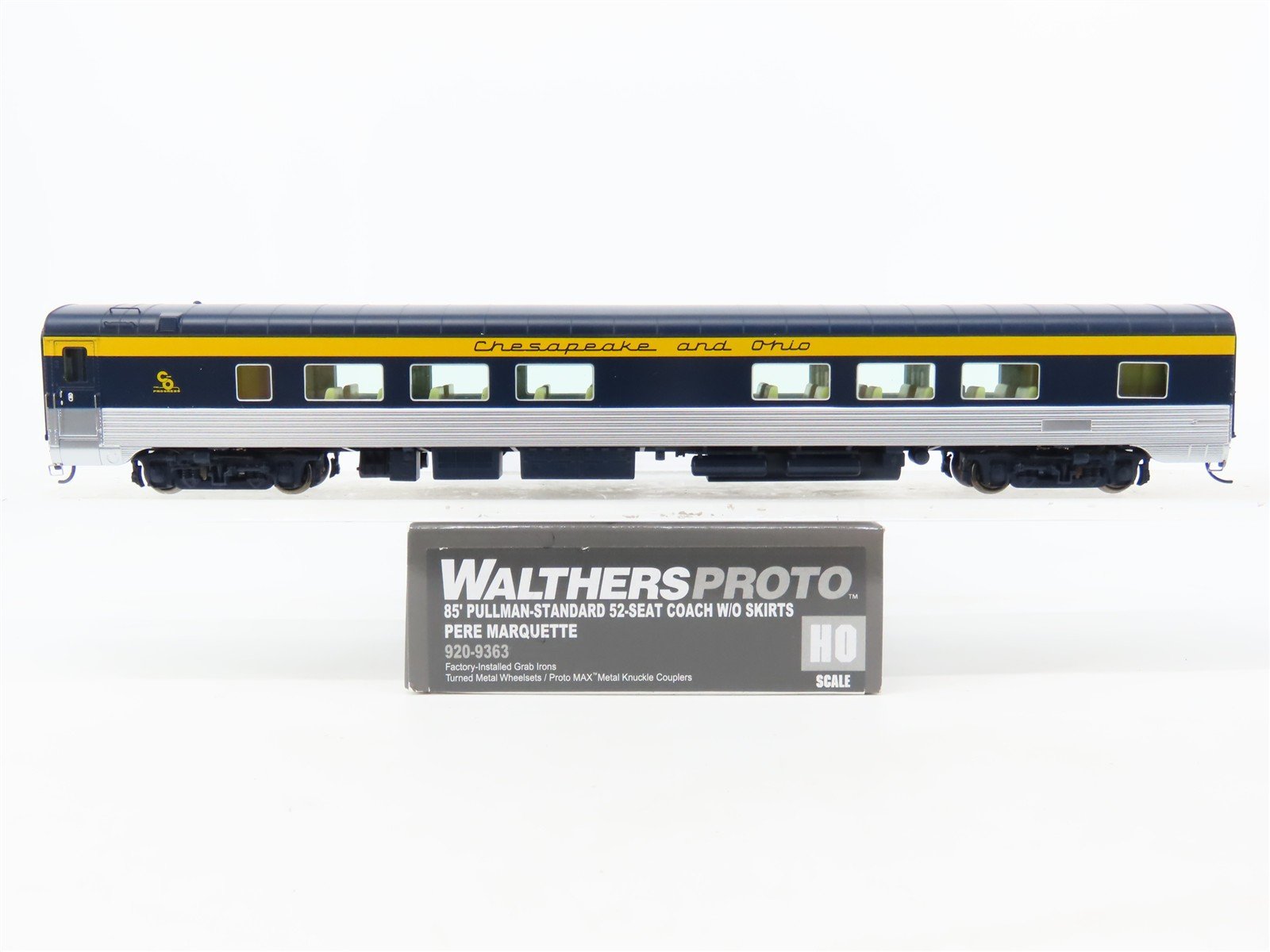 HO Walthers Proto 920-9363 C&O "Pere Marquette" 52-Seat Coach Passenger Car