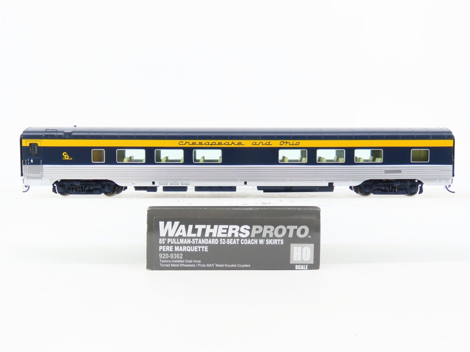 HO Walthers Proto 920-9362 C&O "Pere Marquette" 52-Seat Coach Passenger Car