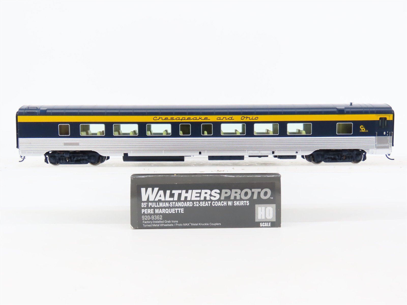 HO Walthers Proto 920-9362 C&O "Pere Marquette" 52-Seat Coach Passenger Car