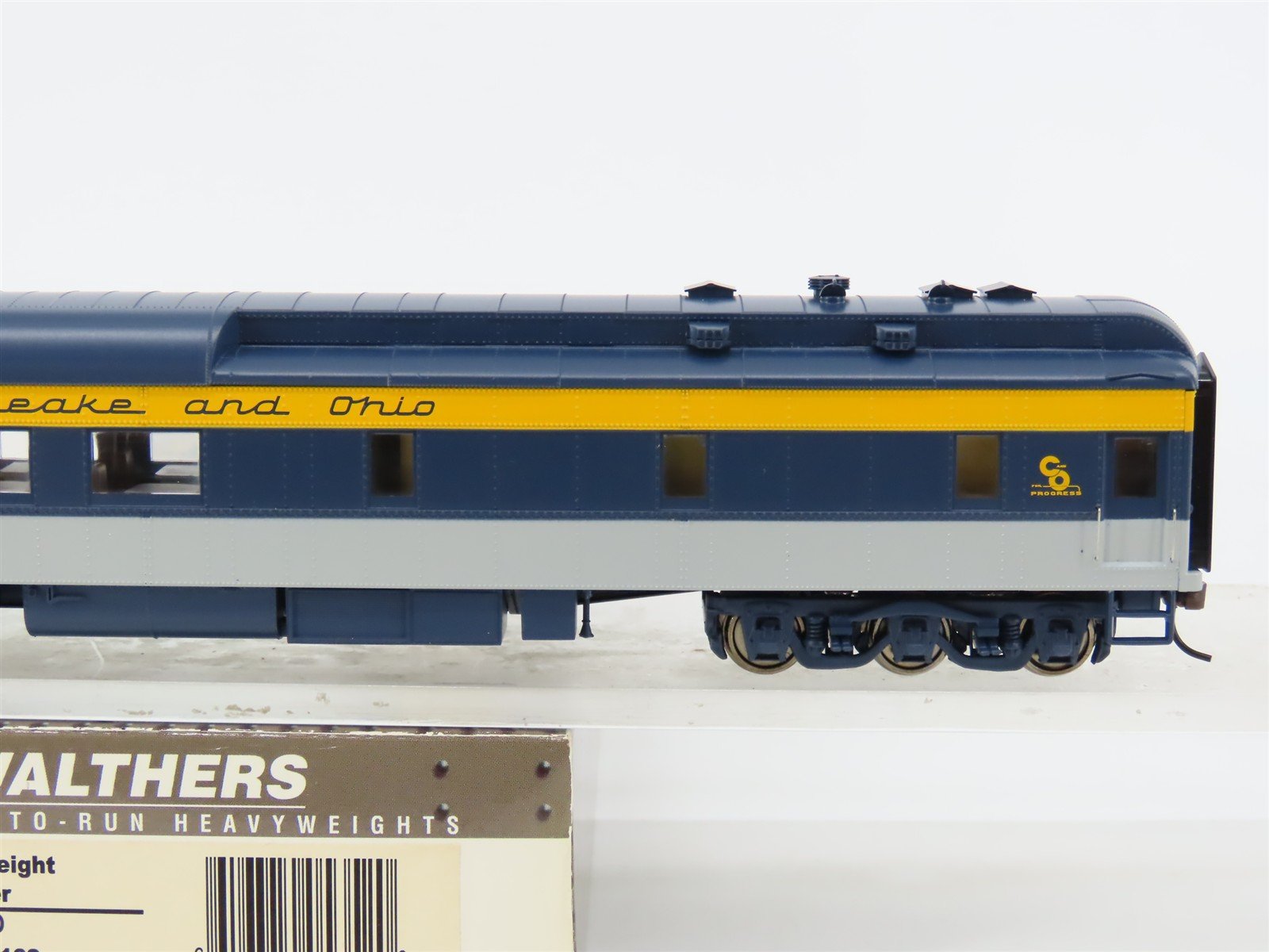 HO Scale Walthers 932-10168 C&O Chesapeake & Ohio Heavyweight Diner Passenger
