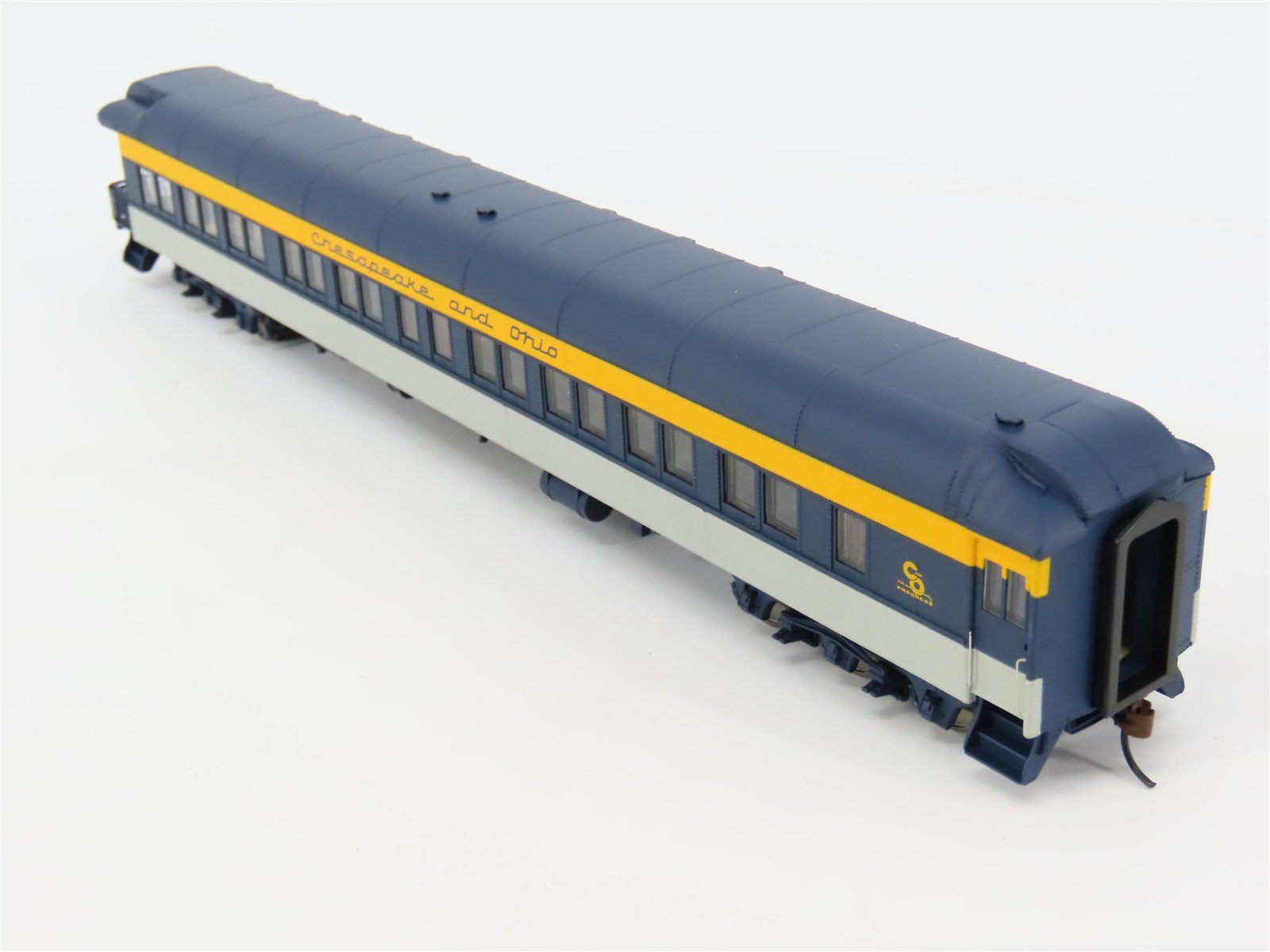 HO Walthers 932-10266 C&O Chesapeake & Ohio Heavyweight 3-2 Lounge-Obs Passenger