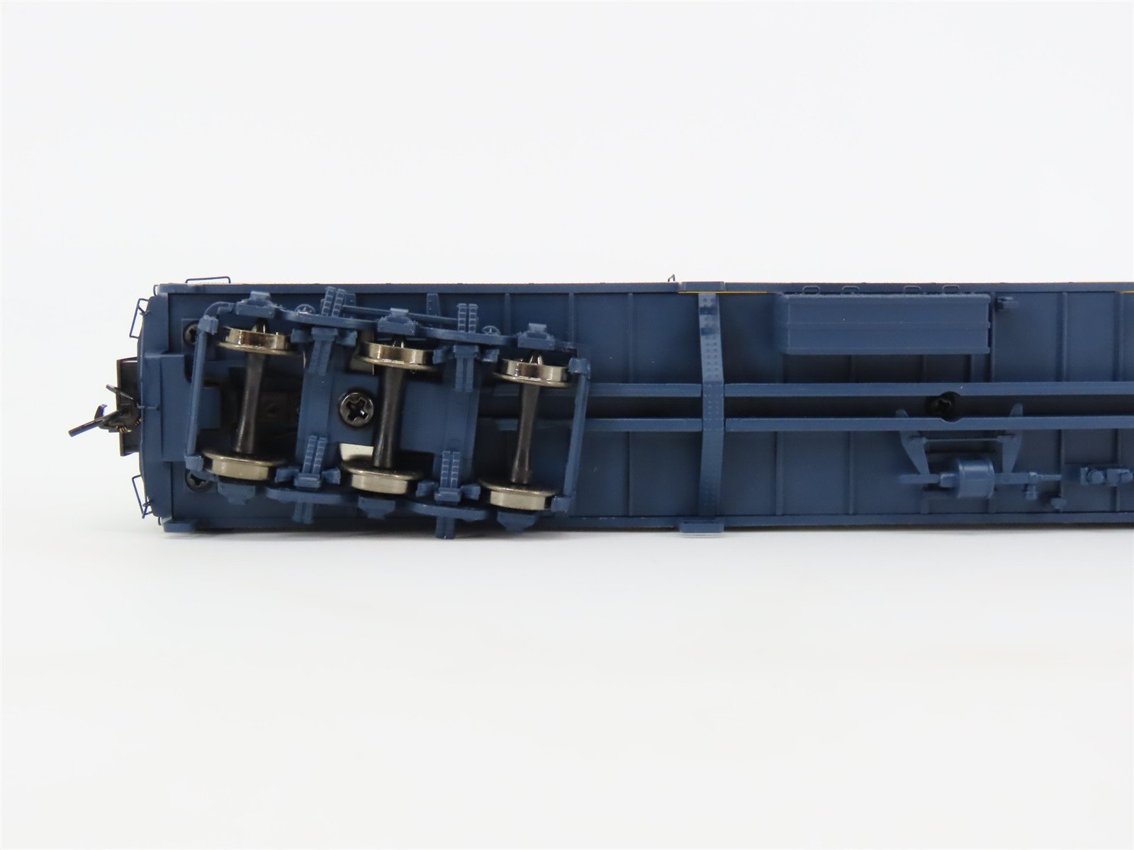 HO Walthers 932-10522 C&O Chesapeake & Ohio 70' Heavyweight Baggage Passenger