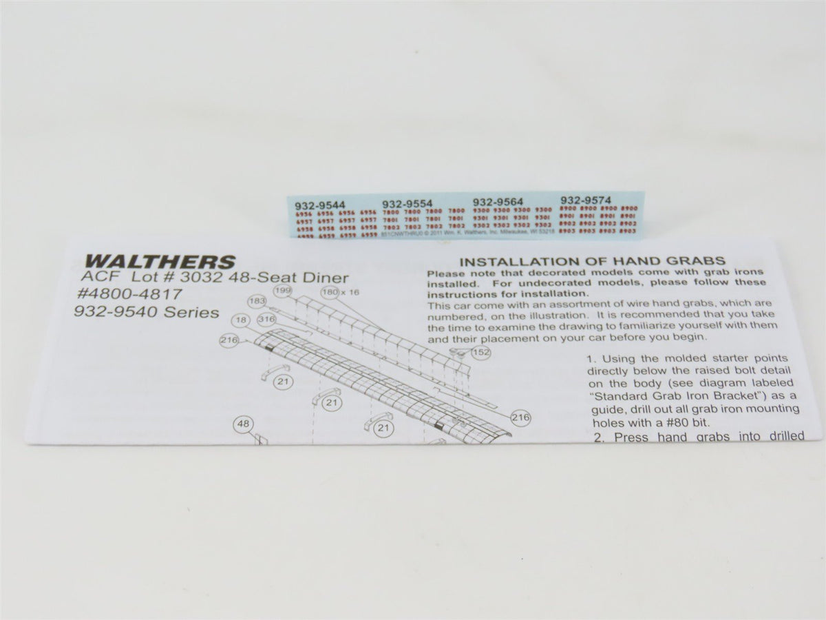 HO Scale Walthers 932-9544 CNW &quot;UP Scheme&quot; ACF 48-Seat Diner Passenger Car