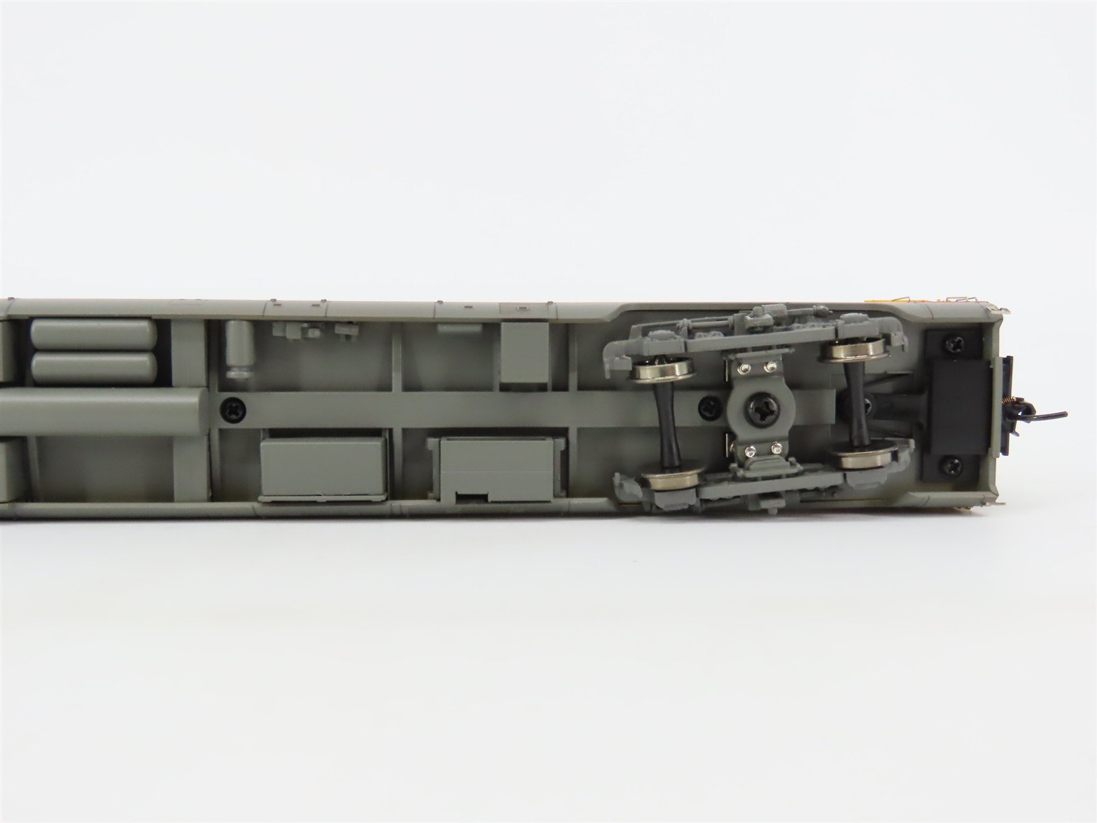 HO Walthers 932-15251 CNW (Late) 