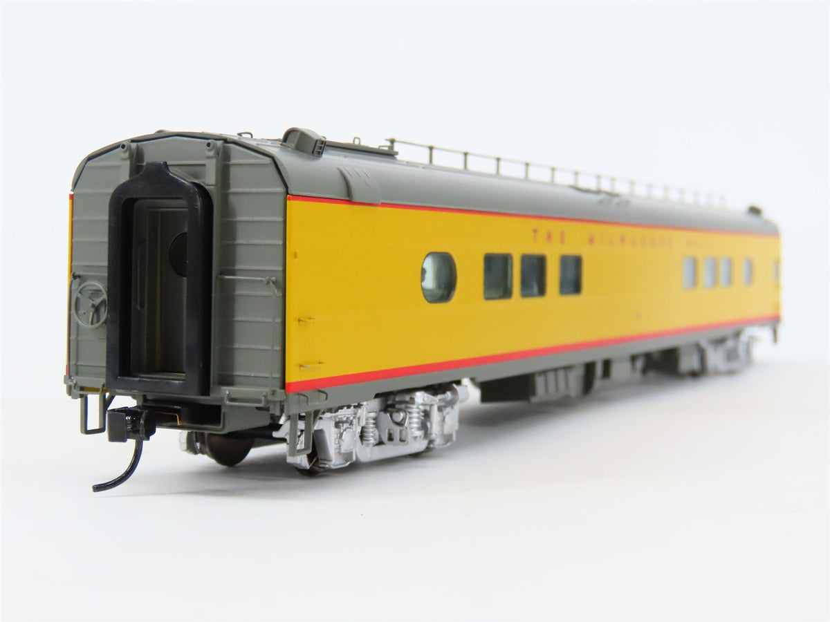 HO Walthers Proto 920-9161 MILW &quot;Cannonball&quot; Tap-Lounge Passenger #173 w/Light