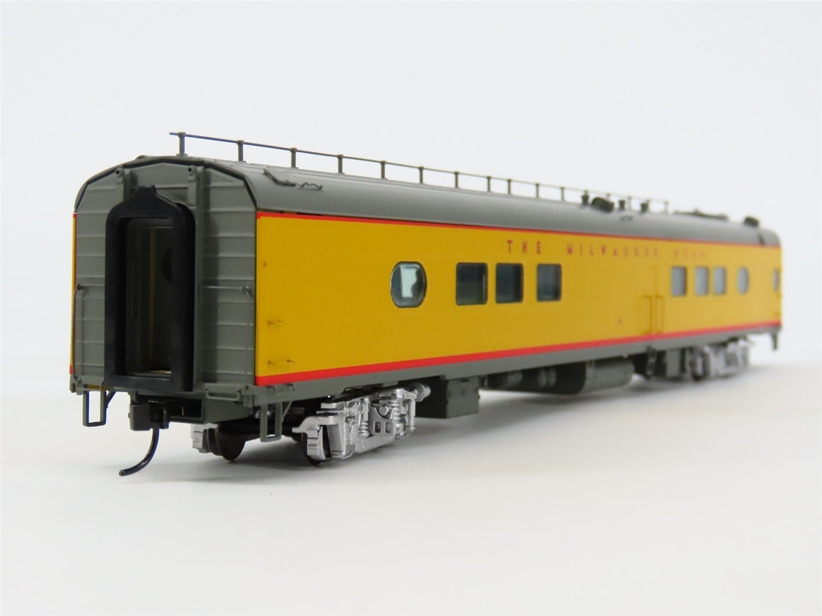 HO Walthers Proto 920-9161 MILW &quot;Cannonball&quot; Tap-Lounge Passenger #173 w/Light