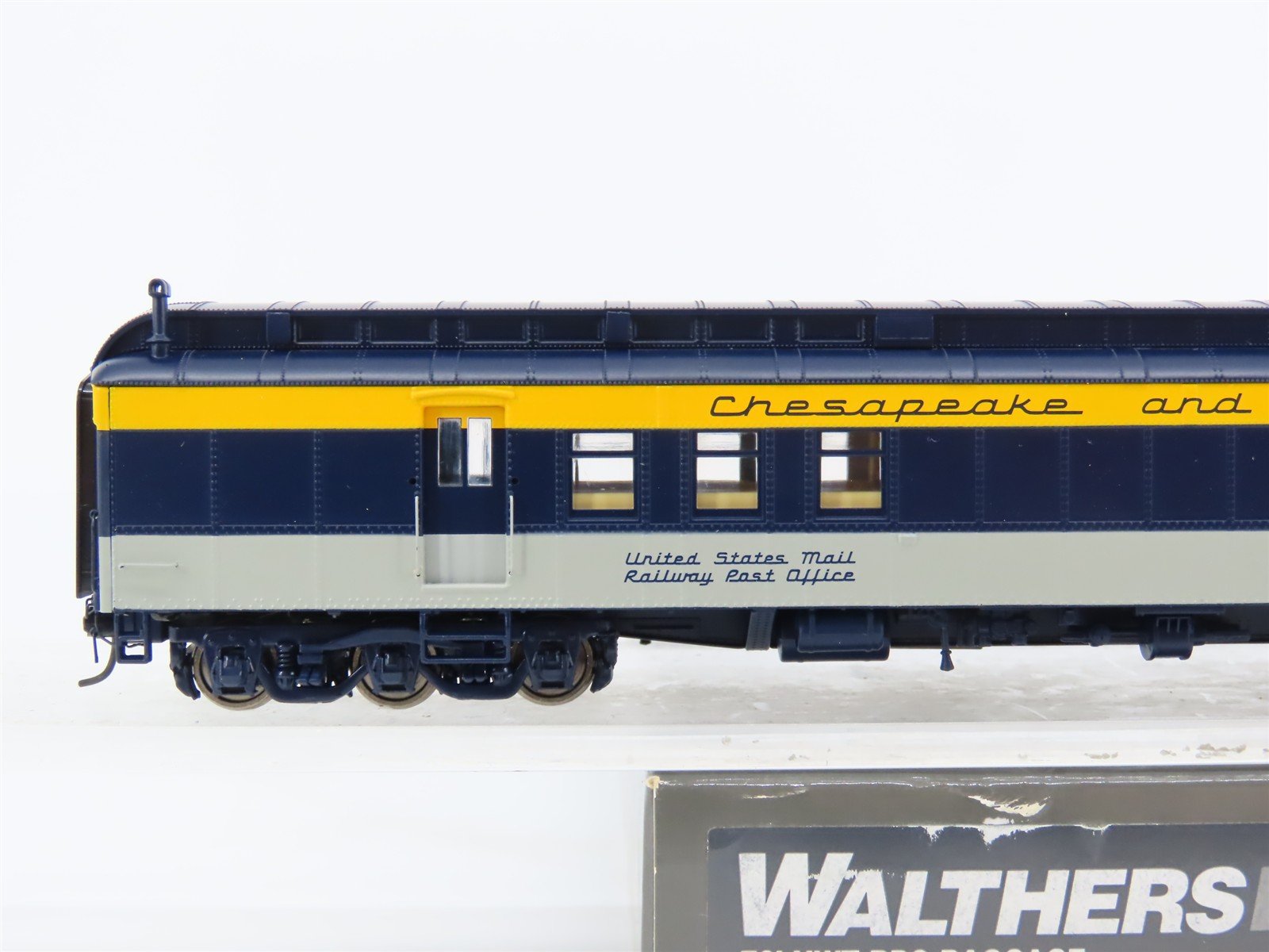 HO Walthers Proto 920-9500 C&O George Washington 70' RPO-Baggage Passenger